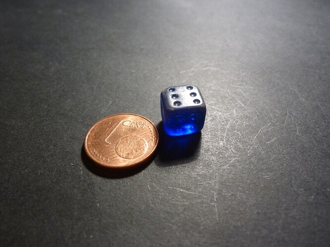 Blauer Würfel (6)