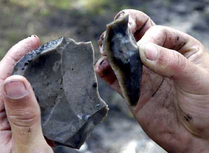 Steinzeitliche Feuerstein-Werkzeuge aus einer Grabung bei Lietzow Menschen begannen schon vor 300000 Jahren mit der Gesteinsfrderung